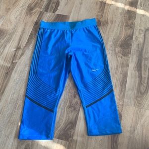 Nike Dri-fit crop leggings